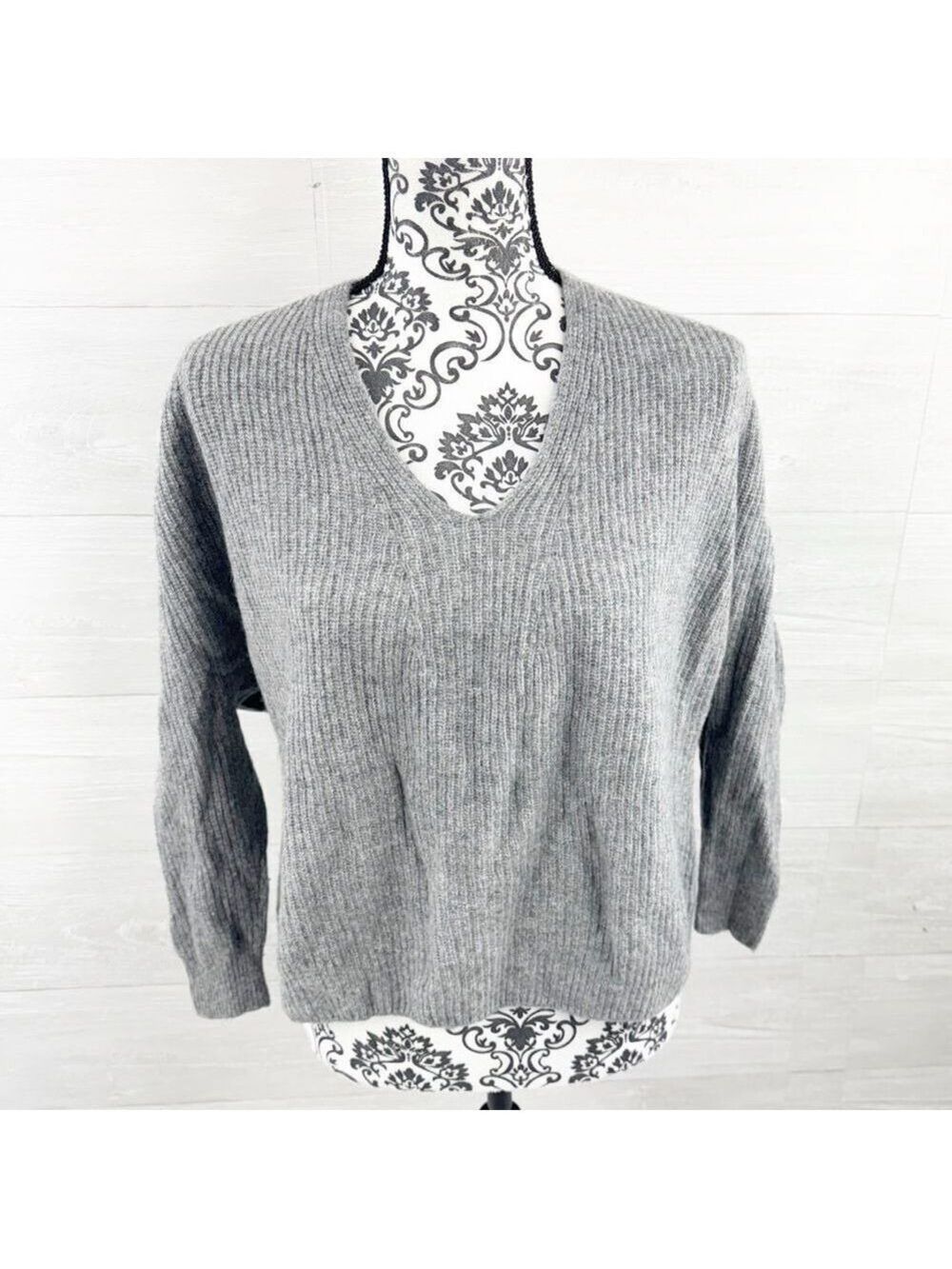 Sori V-Neck Wool Cashmere Blend Dolman Sweater - Picture 1 of 7